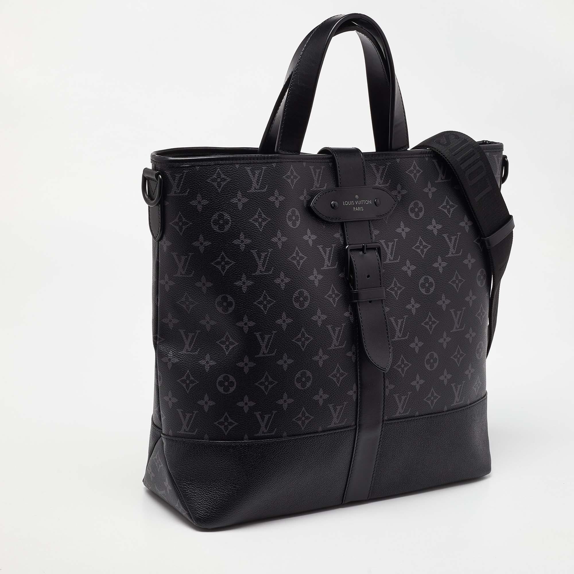 Noir Sac cabas Eclipse Saumur avec monogramme Louis Vuitton en vente