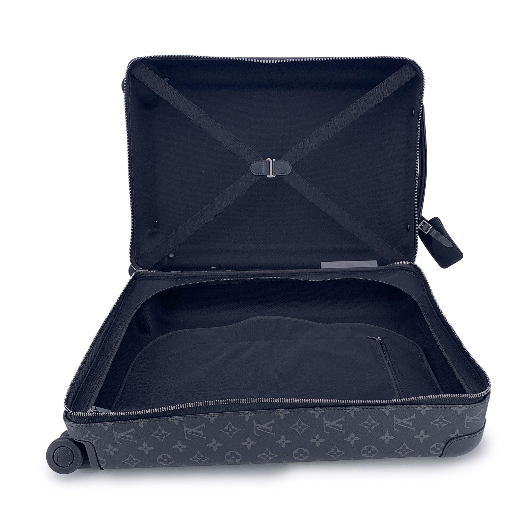 Louis Vuitton Monogram Eclipse Trolley Horizon 55 Suitcase M23002 In Good Condition In Rome, Rome