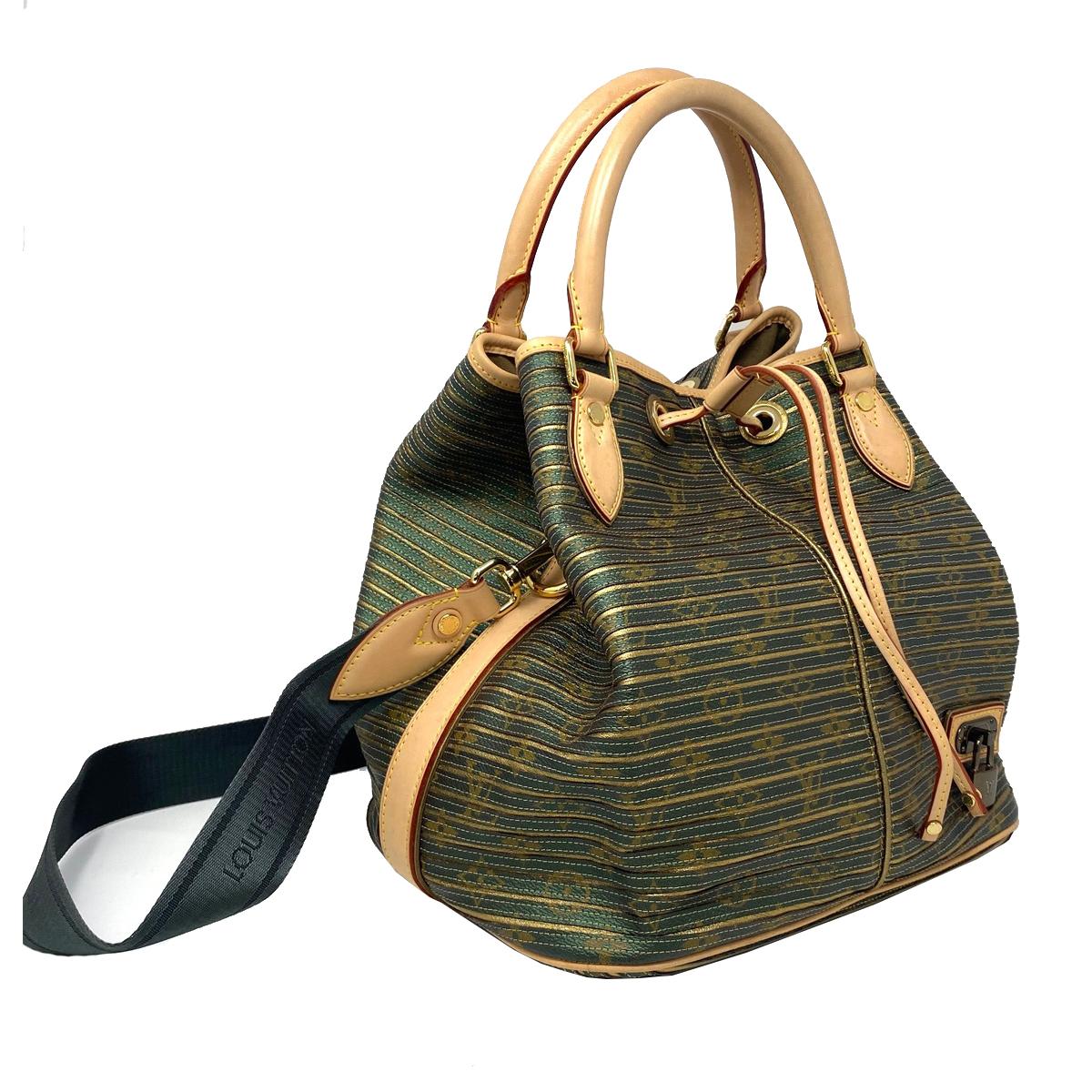 Company-Louis Vuitton
Style-Monogram Eden Neo Khaki Green Shoulder Bag   
Outside -No rips, tears or stains
Inside-small pen mark in center of bag  
Pockets-Interior pockets
Handles/ Straps-5