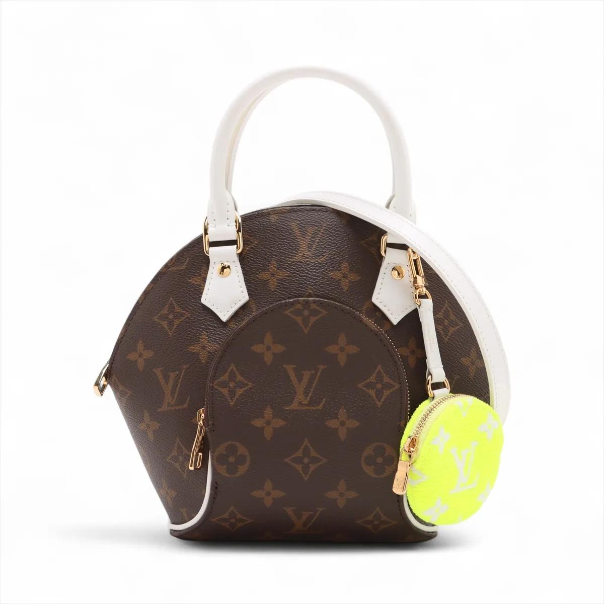 Die Louis Vuitton Monogram Ellipse BB ist eine einzigartig geformte Handtasche, die klassische Eleganz mit einer markanten Silhouette verbindet. Die kompakte, praktische Tasche aus dem kultigen Monogram Canvas mit weißem Lederbesatz verfügt über