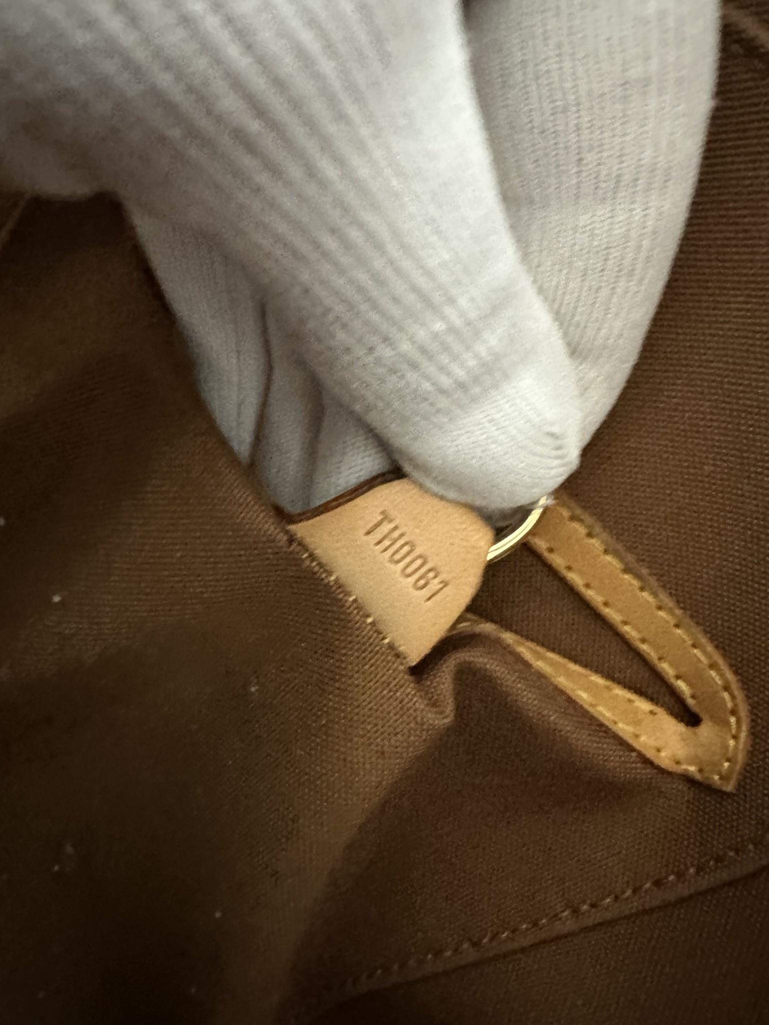 Louis Vuitton Monogram Ellipse PM Bag For Sale 2