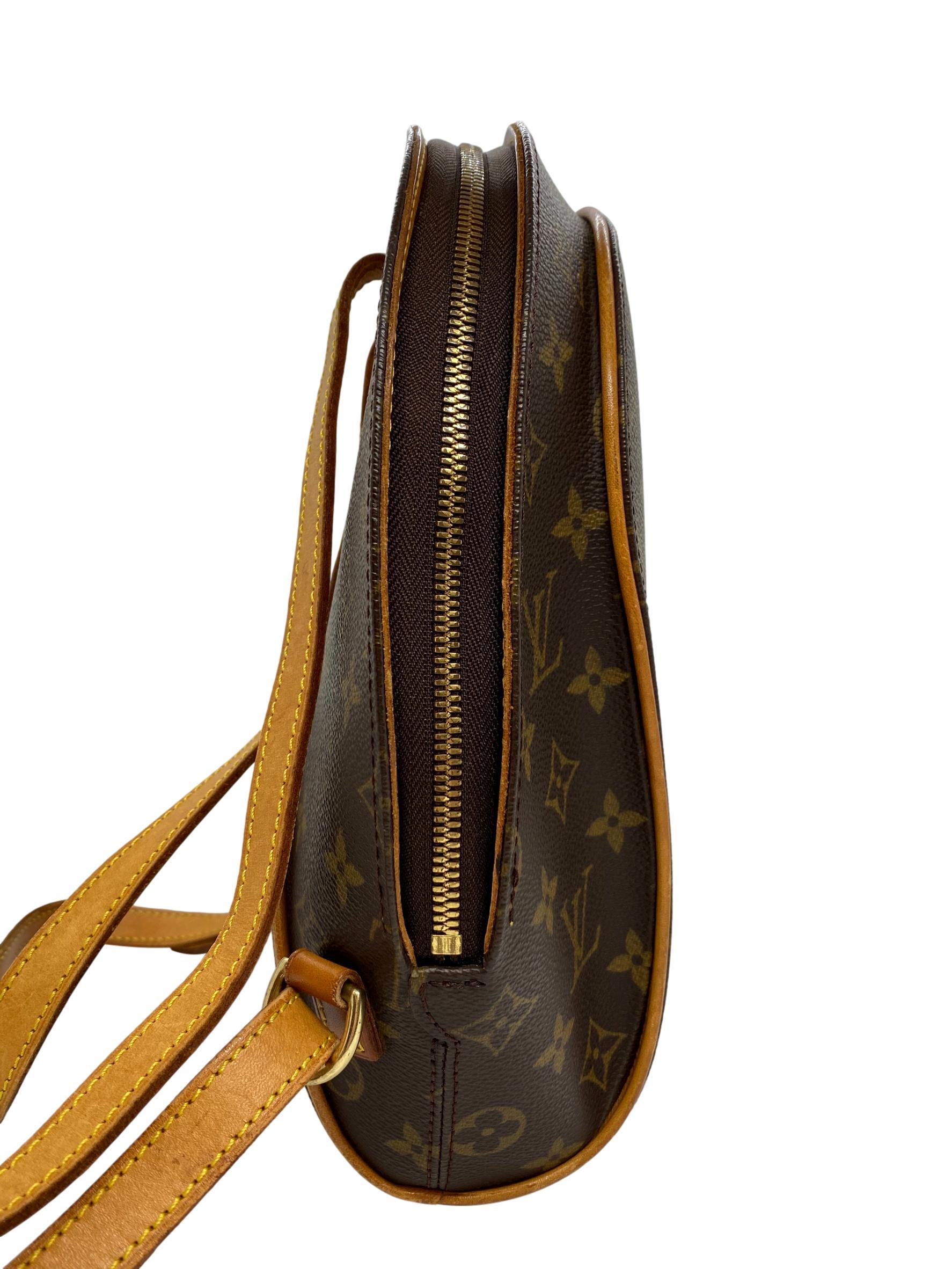 Louis Vuitton Monogram Ellipse Sac a Dos Backpack Bag, France 1998. In Good Condition In Banner Elk, NC