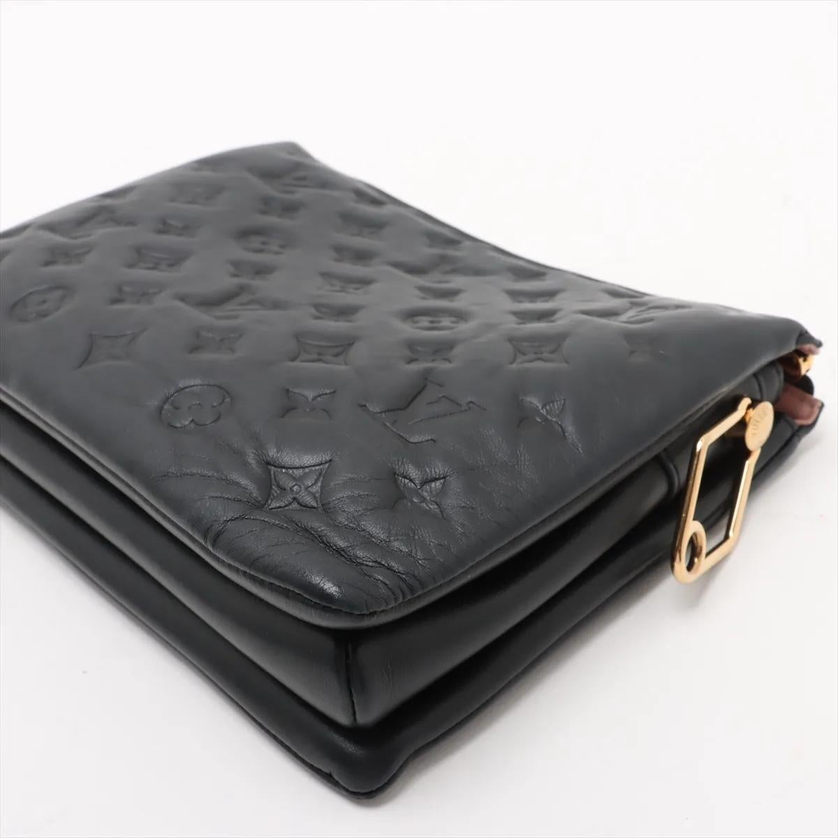 Donna Louis Vuitton Monogram Embossed Coussin PM Nero in vendita