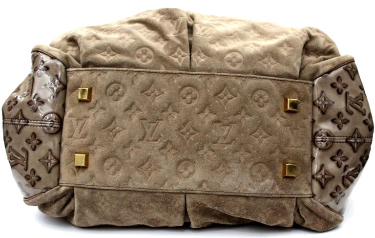 Louis Vuitton  Monogram Embossed Suede And Patent Irene Handbag In Excellent Condition For Sale In Torre Del Greco, IT
