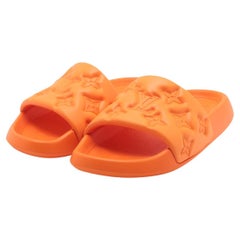 Louis Vuitton Monogramm geprägte Wasserfront Pantoletten Gummi Slide Orange mit Monogramm