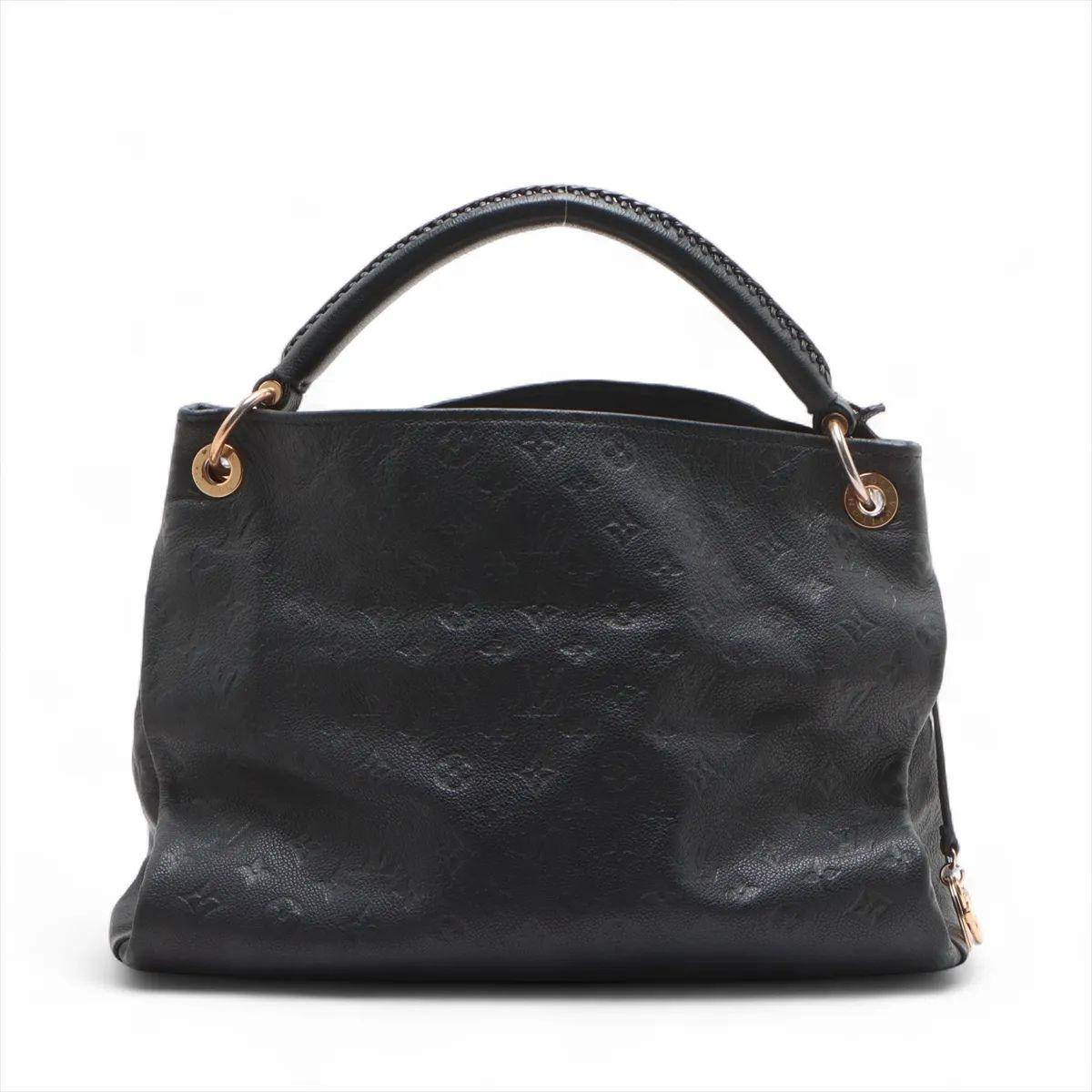 The Louis Vuitton Monogram Empreinte Artsy MM is a sophisticated handbag that combines elegance with everyday practicality. Crafted from supple Monogram Empreinte leather, it showcases the brand’s iconic embossed monogram pattern for a subtle yet