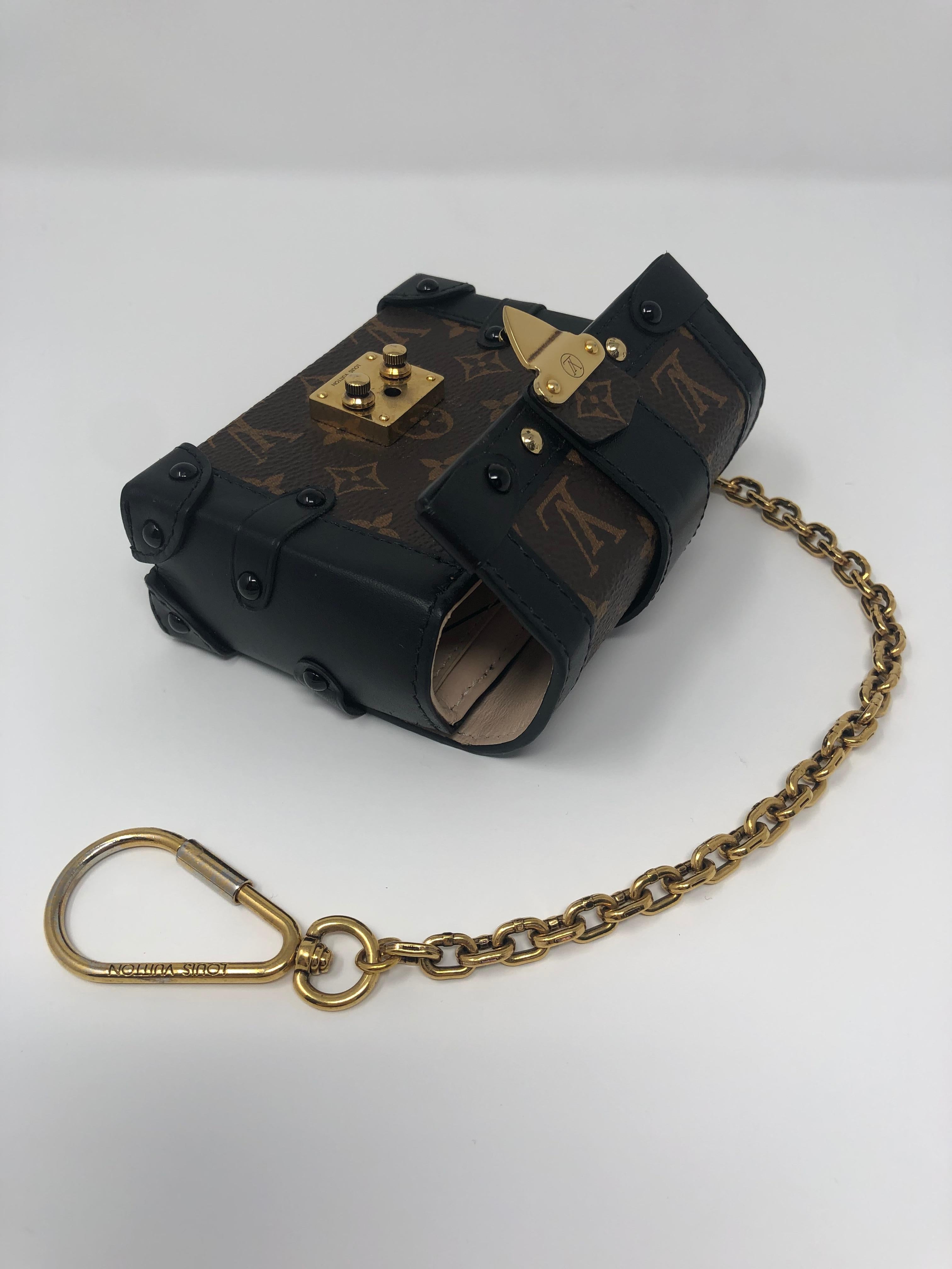 Louis Vuitton Monogram Essential Trunk Black 6