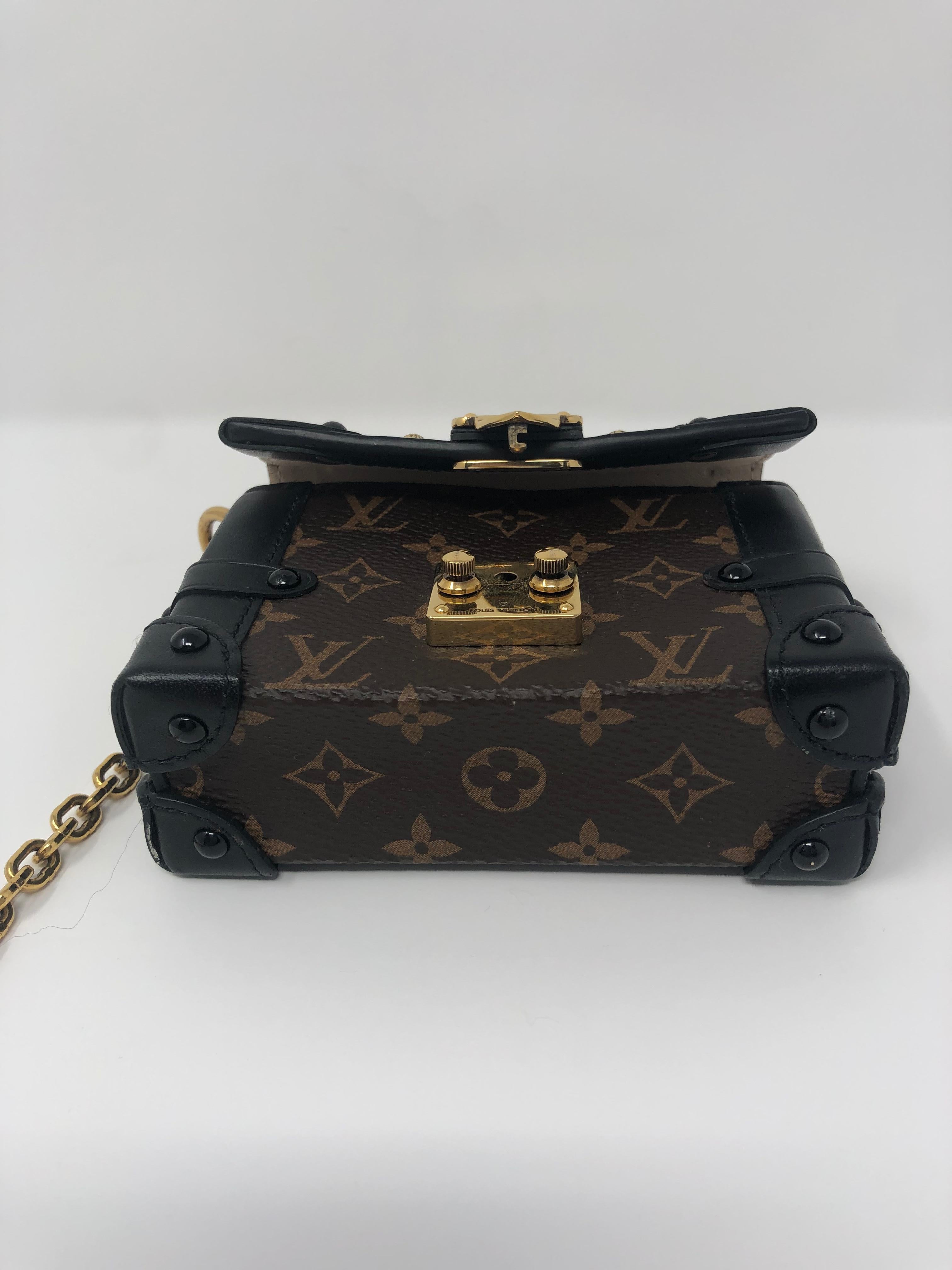 Louis Vuitton Monogram Essential Trunk Black 8