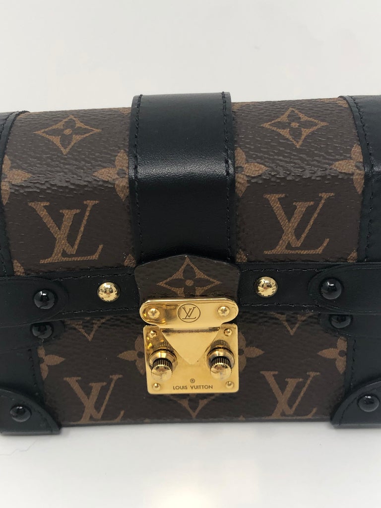 LV Clutch Box Bag Trunk 😍👍🏻 available in Monogram Eclipse & Macasar