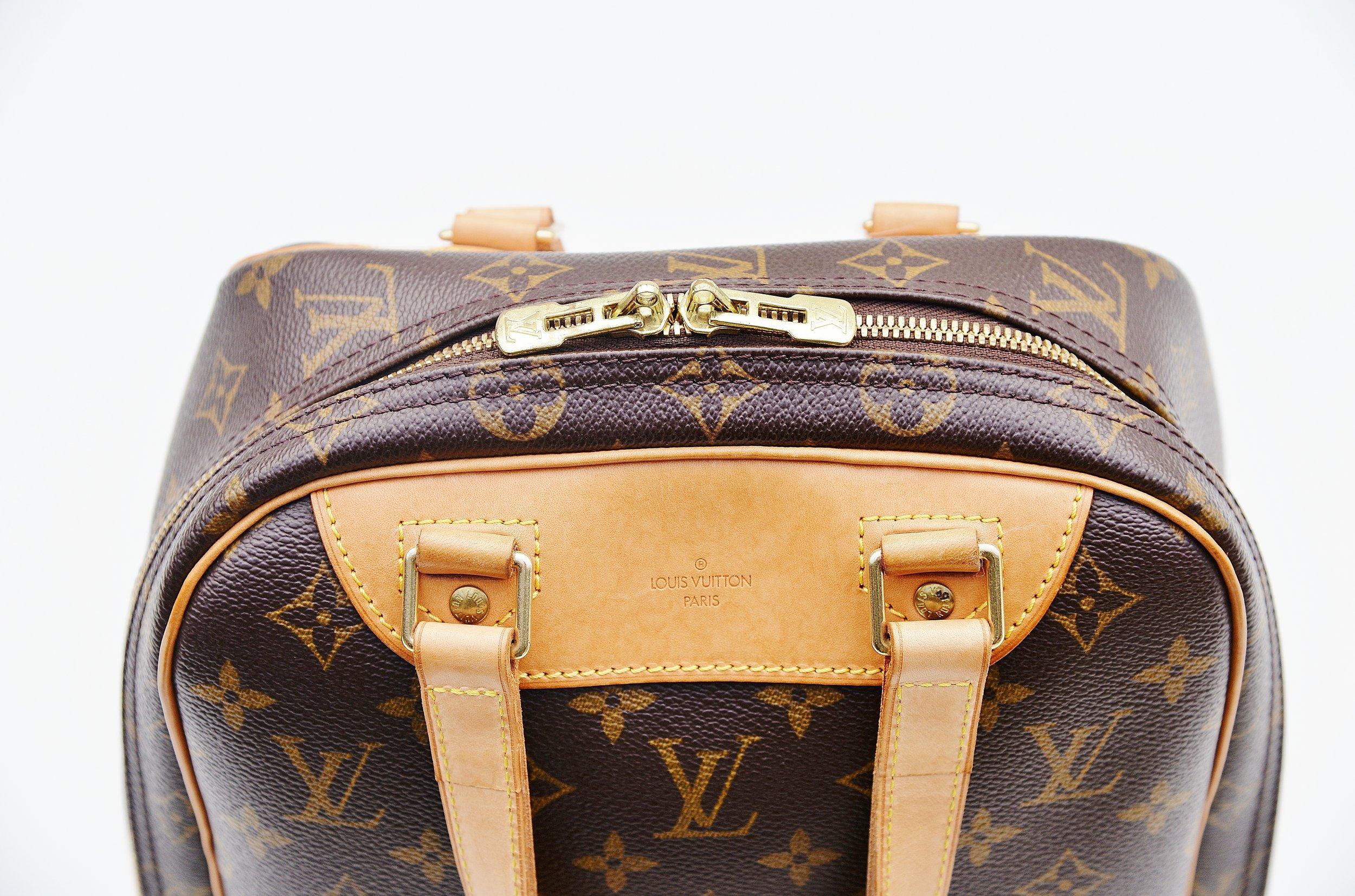 Louis Vuitton Monogram Excursion Shoe bag vintage  2