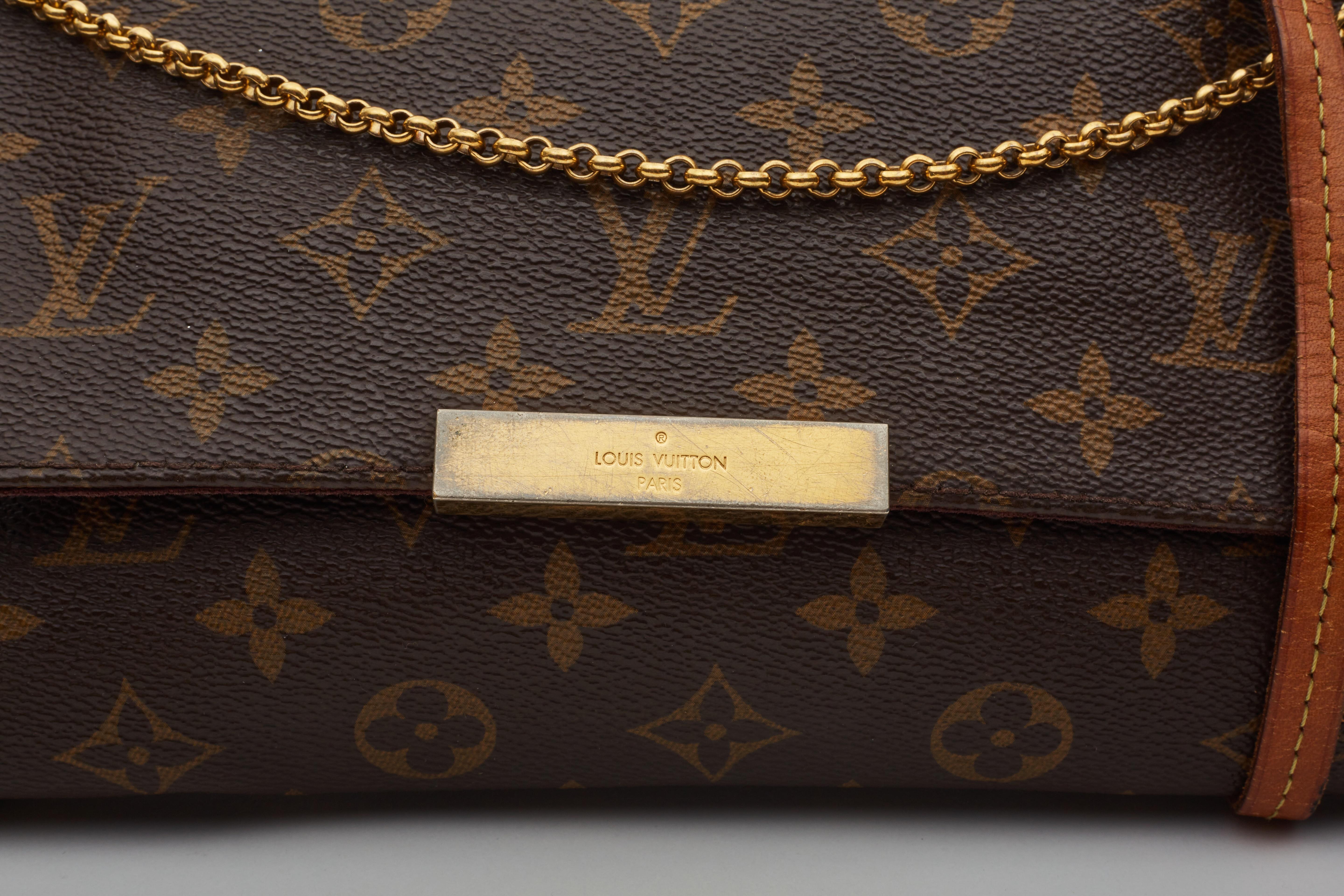 Louis Vuitton Monogram Favorite MM Shoulder Bag In Good Condition For Sale In Montreal, Quebec