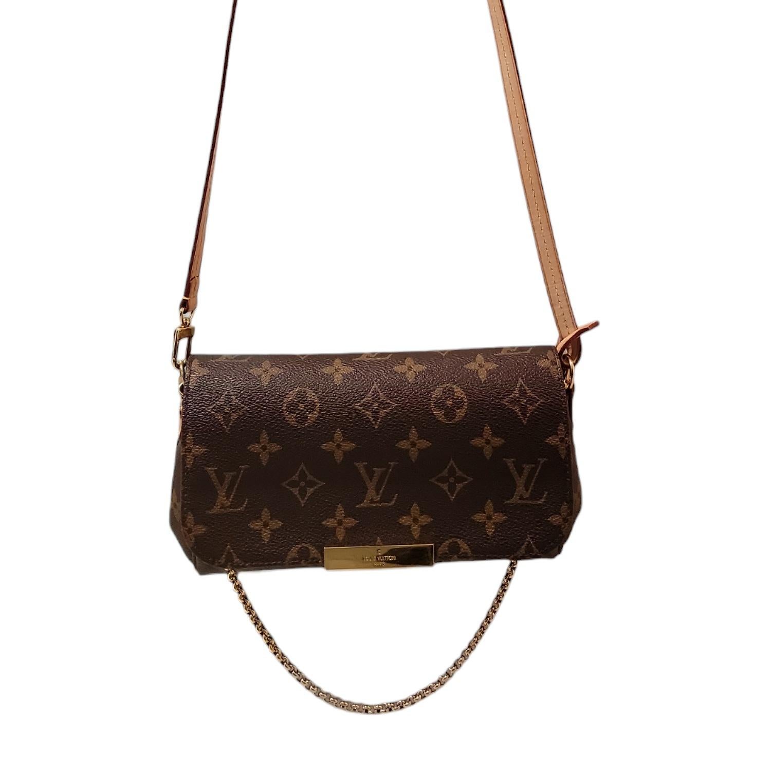 Louis Vuitton Monogram Favorite PM Crossbody Bag In Excellent Condition In Scottsdale, AZ