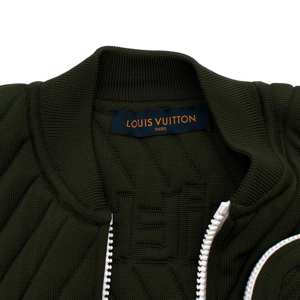 Monogrammierte Blumentasche von Louis Vuitton, gesteppt, vergoldet, Größe L im Angebot 2