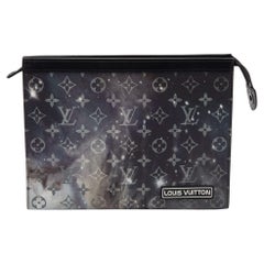 Louis Vuitton x Nigo Voyage MM Clutch Bag - Farfetch