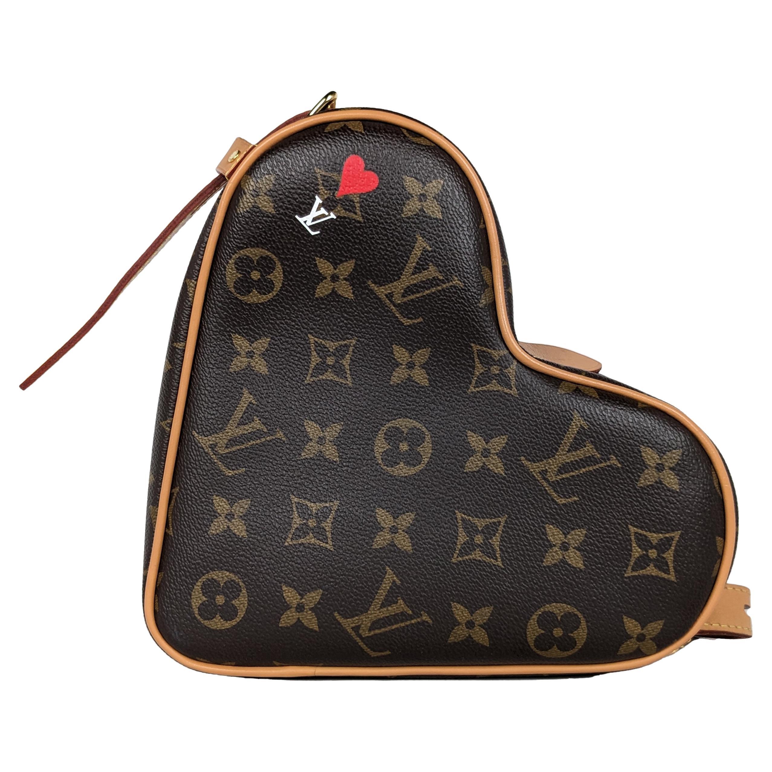 Coeur game on cloth crossbody bag Louis Vuitton Brown in Cloth