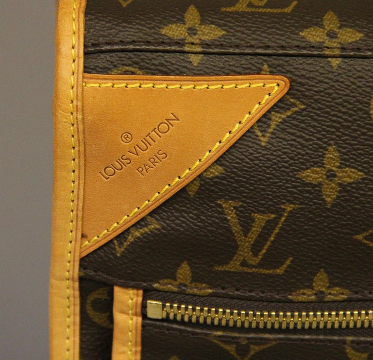 Louis Vuitton Monogram Garment Bag with 5 Hangers at 1stdibs