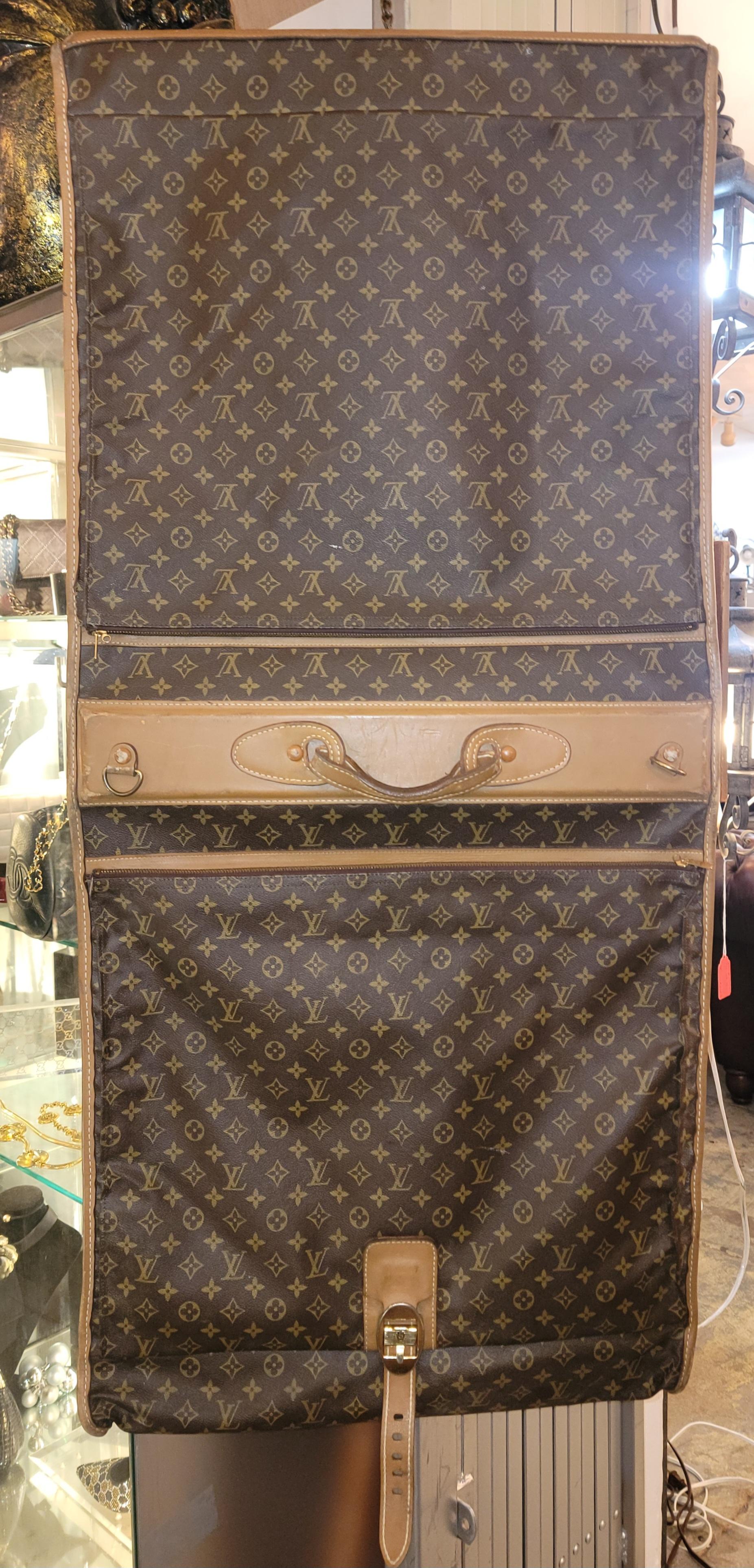 Louis Vuitton Monogram Garment Luggage Carrying Bag  For Sale 1