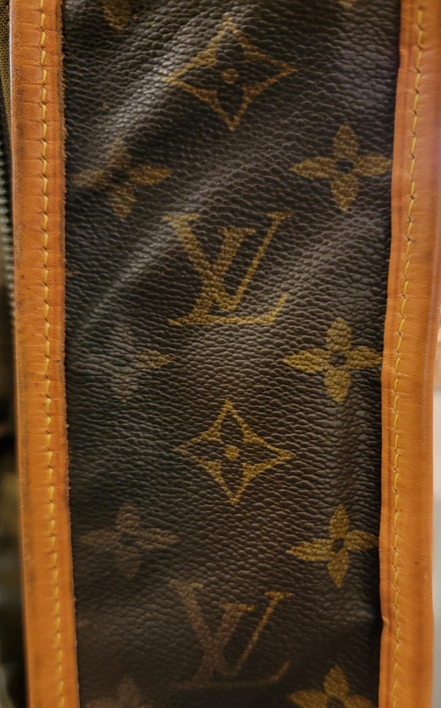 Louis Vuitton Monogram Garment Luggage Carrying Bag  For Sale 2