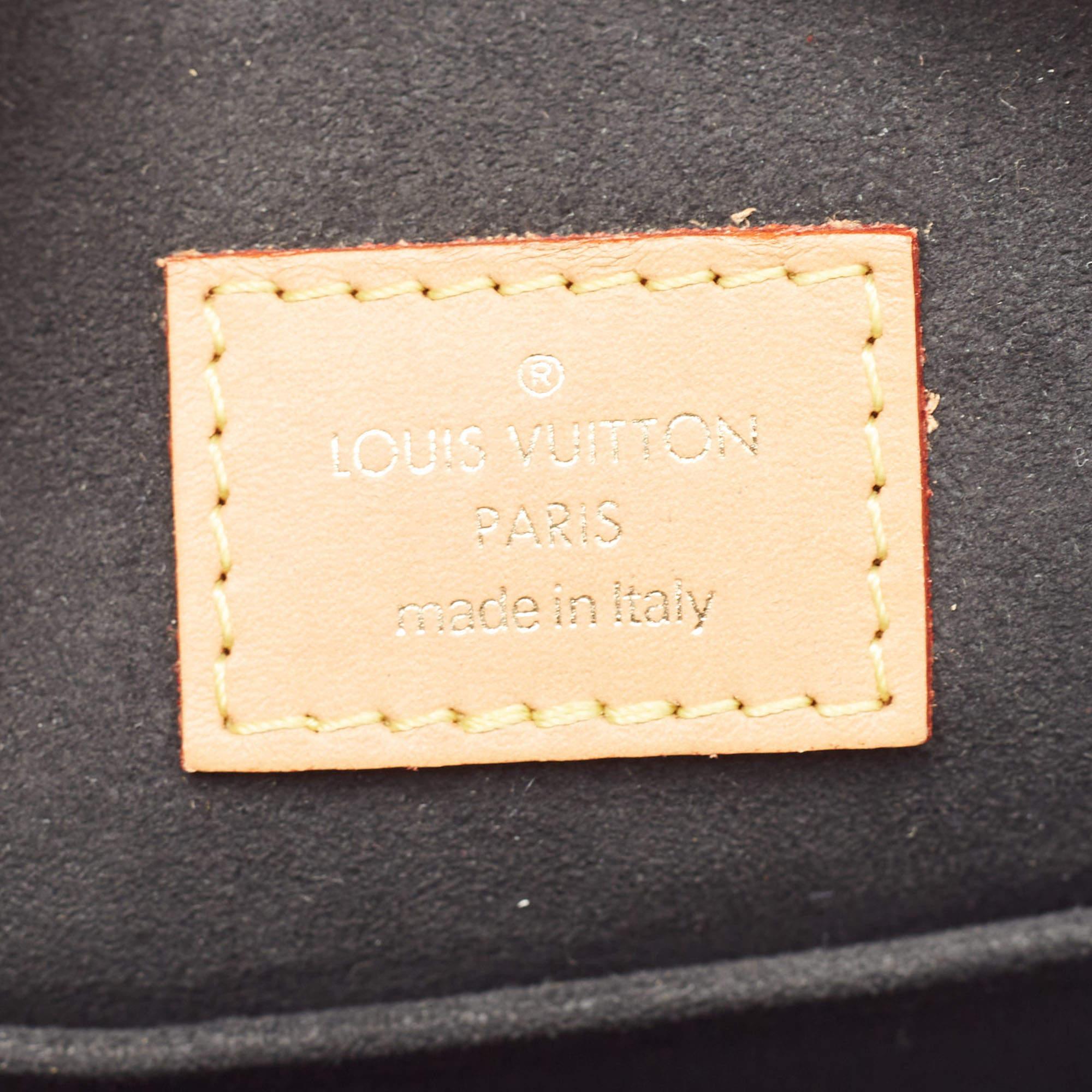Louis Vuitton Monogram Giant Reverse Canvas Boite Chapeau Souple MM Bag For Sale 8