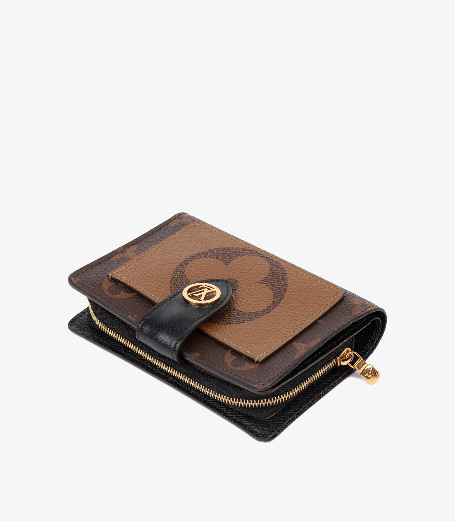 Louis Vuitton Monogram Giant Reverse Juliette Wallet

Brand- Louis Vuitton
Model- Juliette Wallet
Product Type- Wallet
Accompanied By- Louis Vuitton Dust Bag
Colour- Brown
Hardware- Gold
Material(s)- Coated Canvas
Authenticity Details- Date