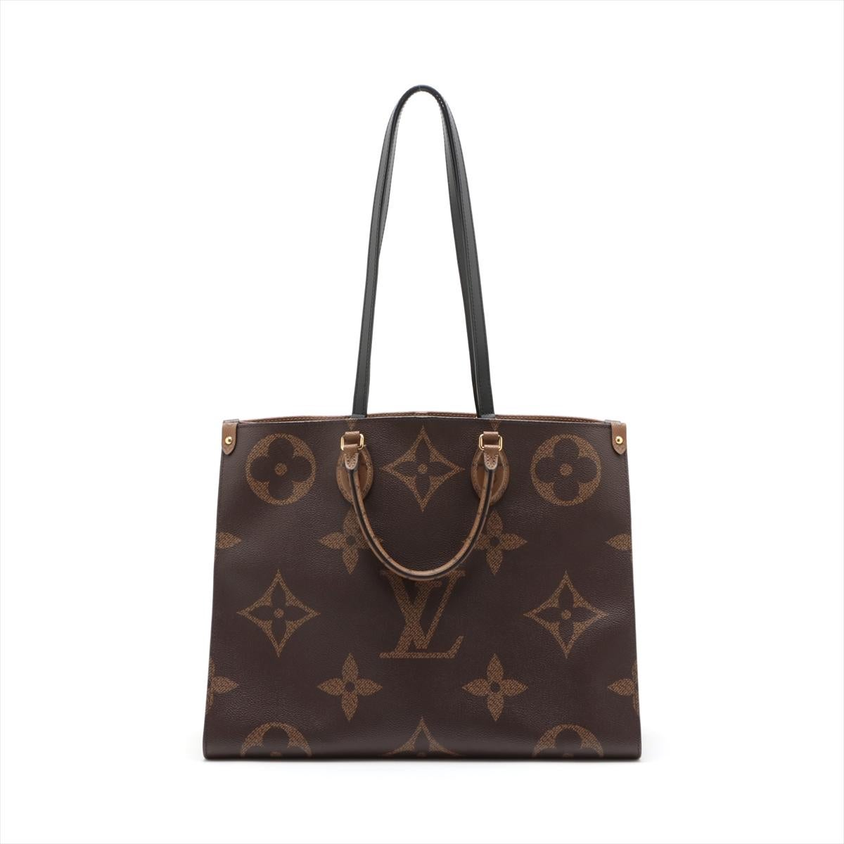 The Louis Vuitton Monogram Giant Reverse On the Go GM effortlessly captures attention with its bold and contemporary design. Featuring the iconic Monogram pattern in a striking, oversized reverse motif, the tote is a statement of modern luxury. The