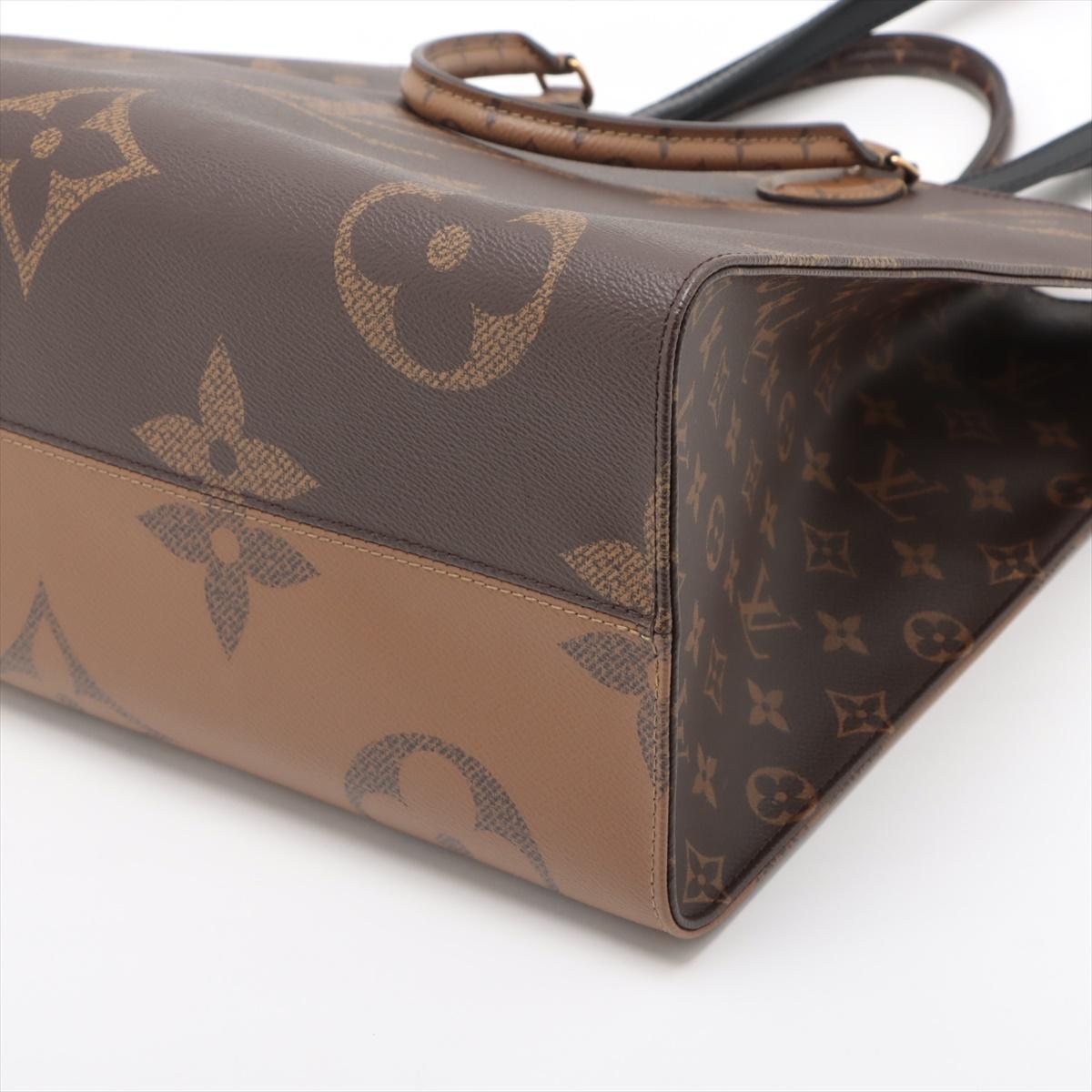 Louis Vuitton Monogram Giant Reverse On the Go GM Damen im Angebot