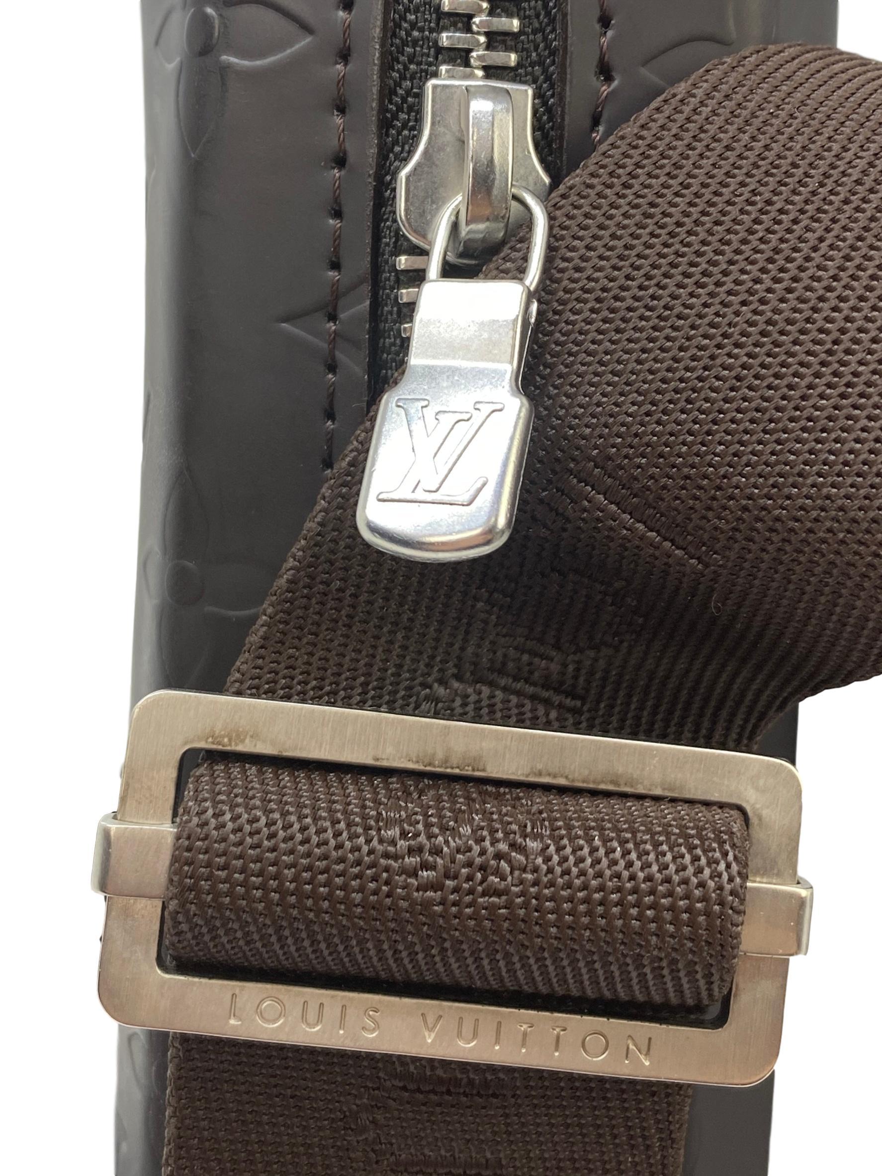 Louis Vuitton Monogram Glace Bobby Messenger Crossbody Tasche 1