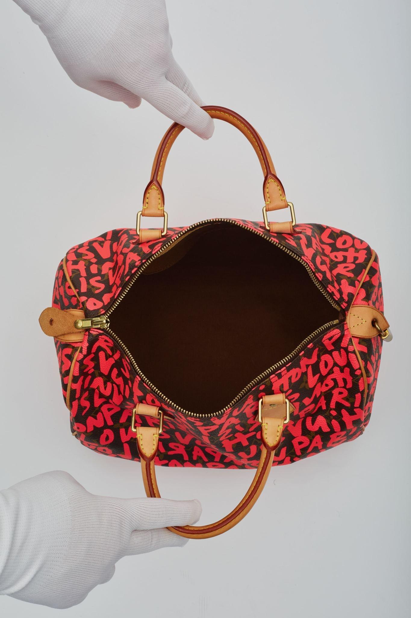 Louis Vuitton  Monogram Graffiti Speedy 30 Fuchsia For Sale 5