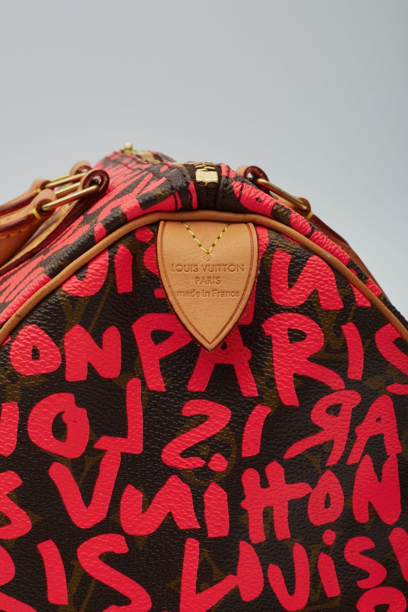 Louis Vuitton  Monogram Graffiti Speedy 30 Fuchsia For Sale 3