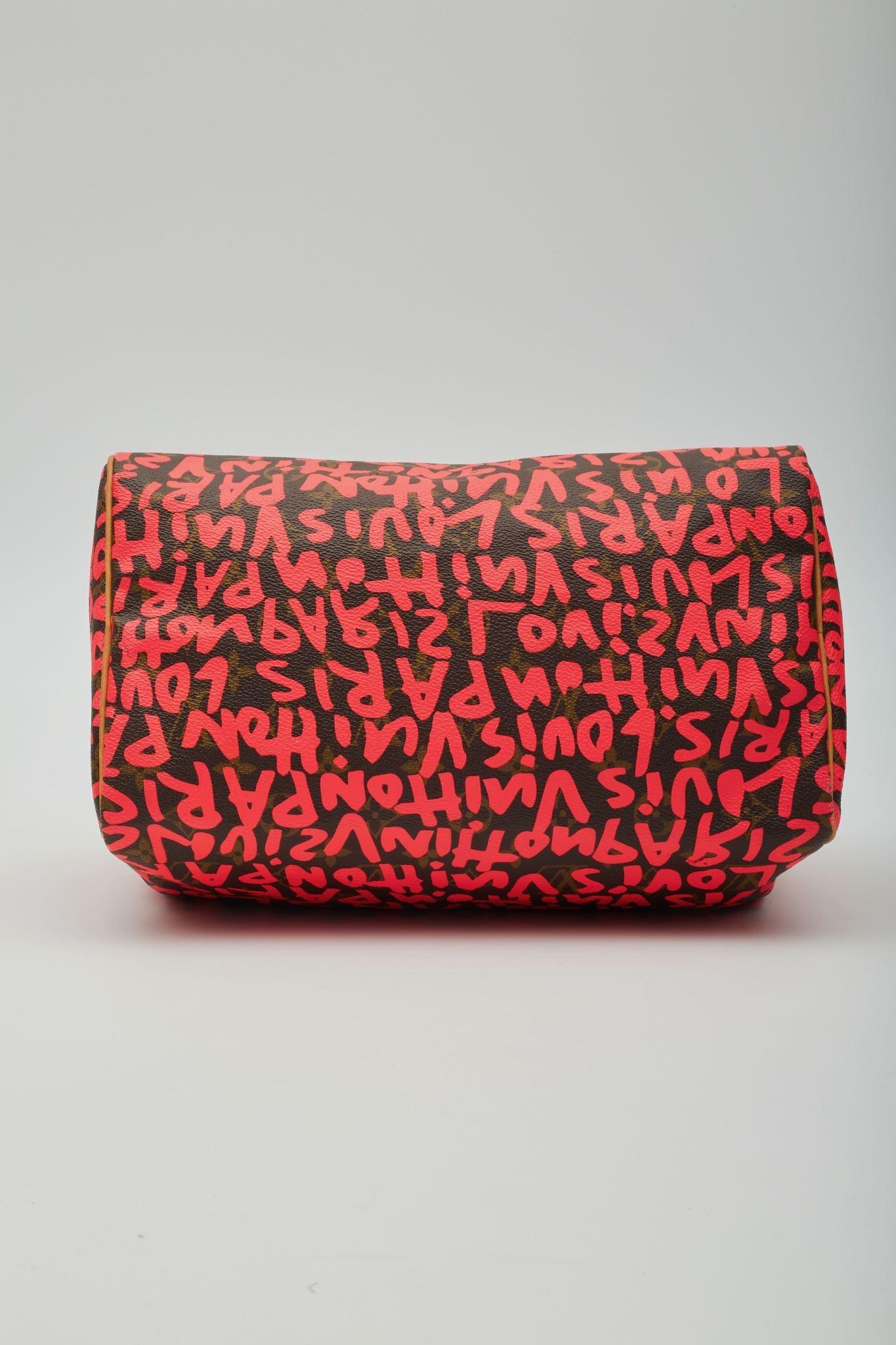 Louis Vuitton  Monogram Graffiti Speedy 30 Fuchsia For Sale 4