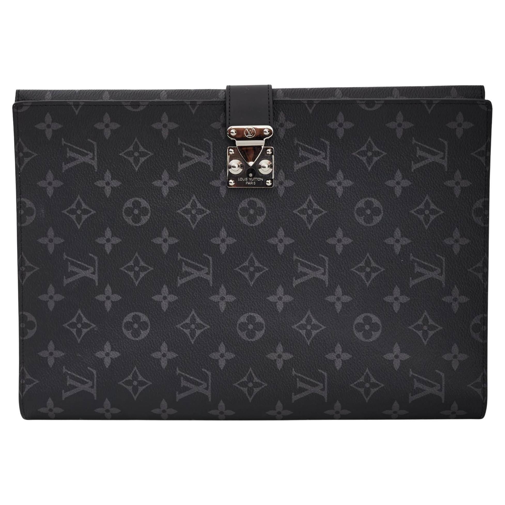 Louis Vuitton Document Voyage - 3 For Sale on 1stDibs