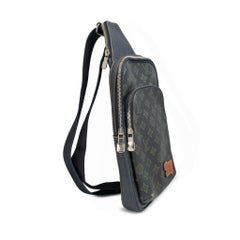 Louis Vuitton Monogram Green Avenue Slingbag Crossbody Bag