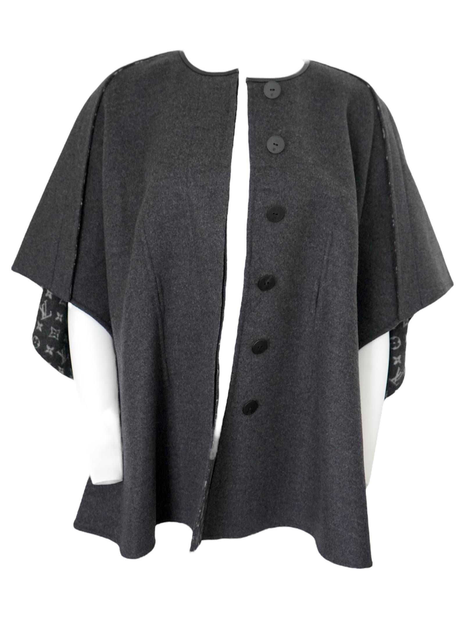 Women's Louis Vuitton Monogram Grey Buttoned Wool Cape Coat For Sale