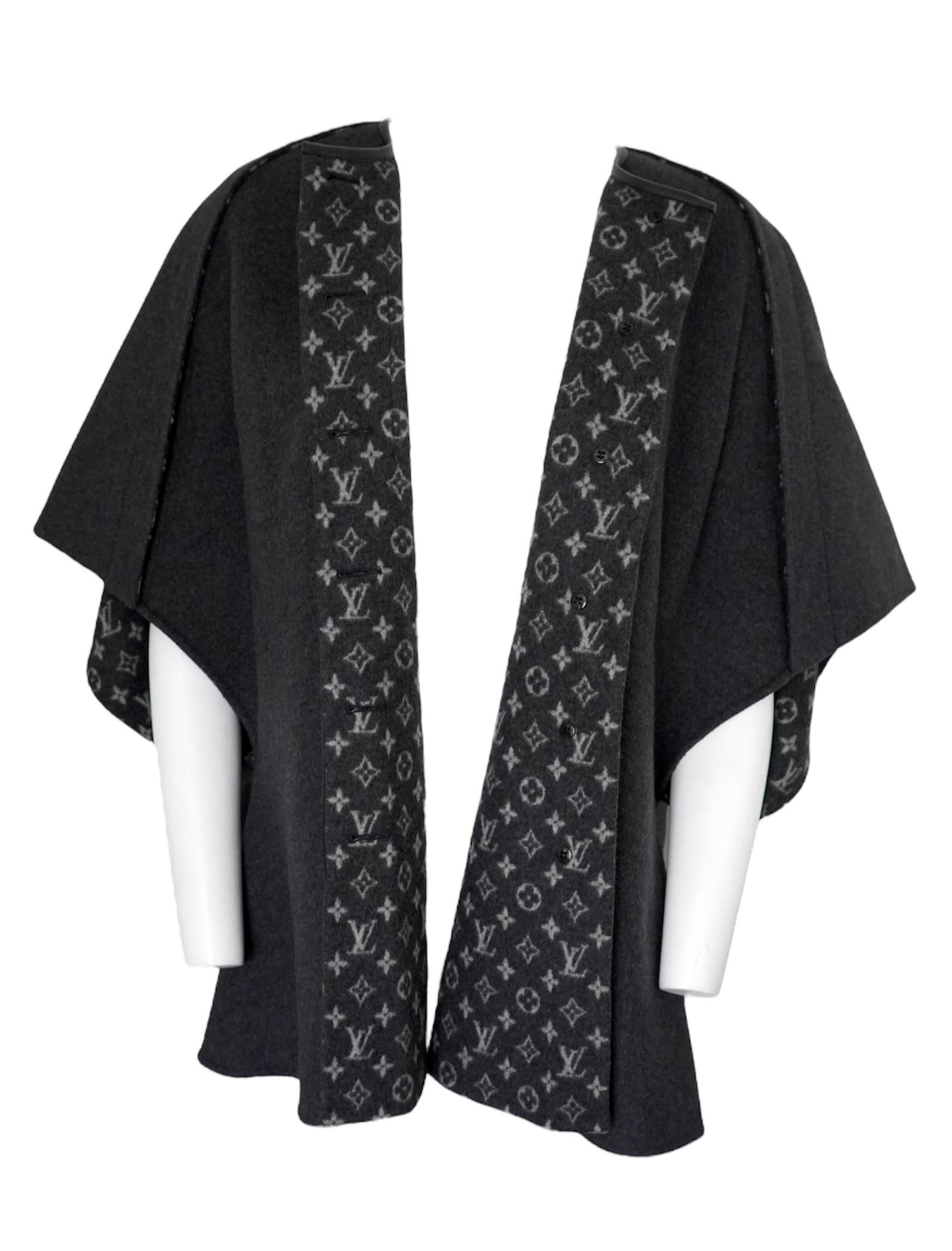 Louis Vuitton Monogram Grey Buttoned Wool Cape Coat For Sale 1