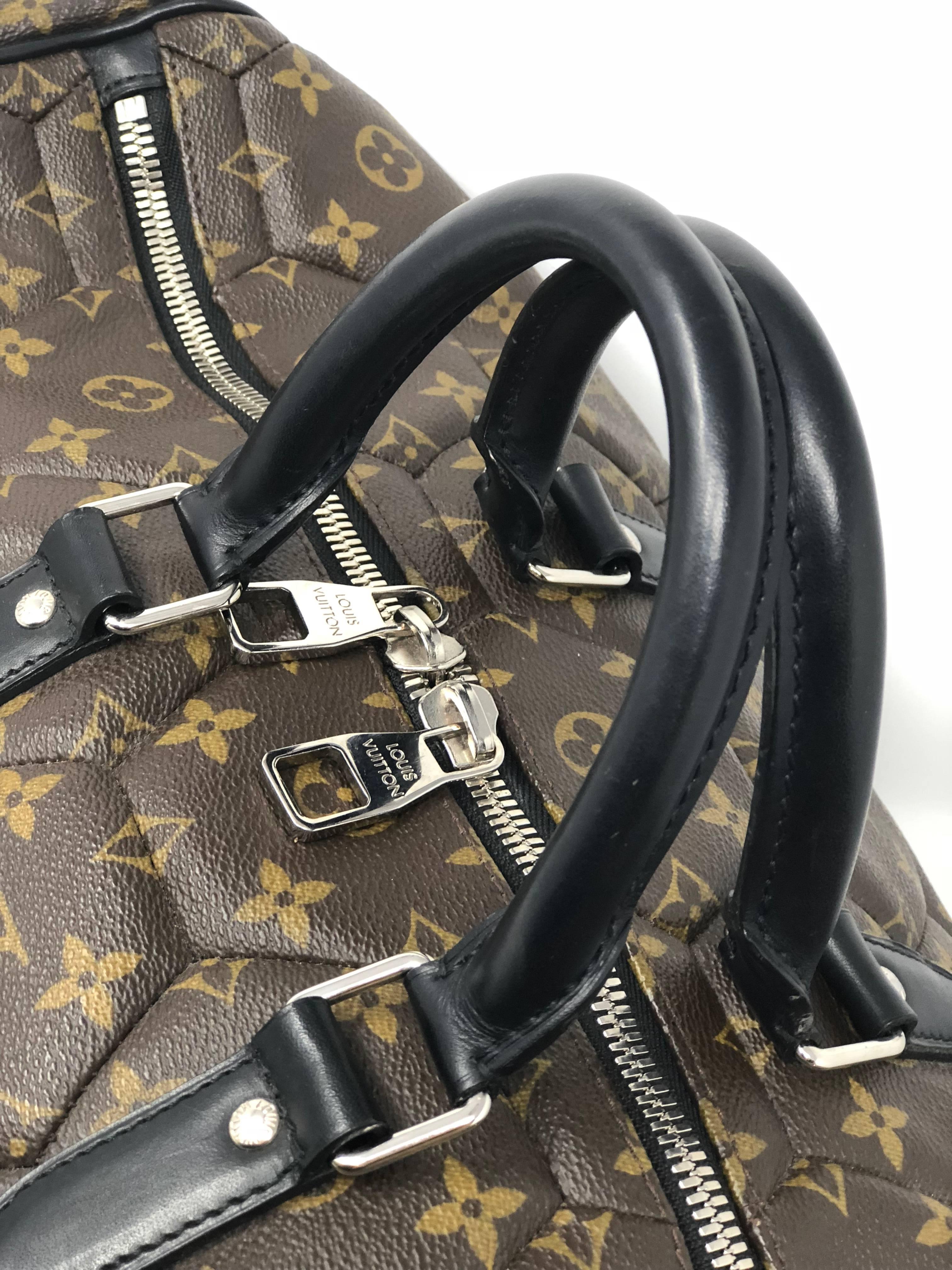 Louis Vuitton Monogram Hexagone Keepall Bag In Excellent Condition In Athens, GA