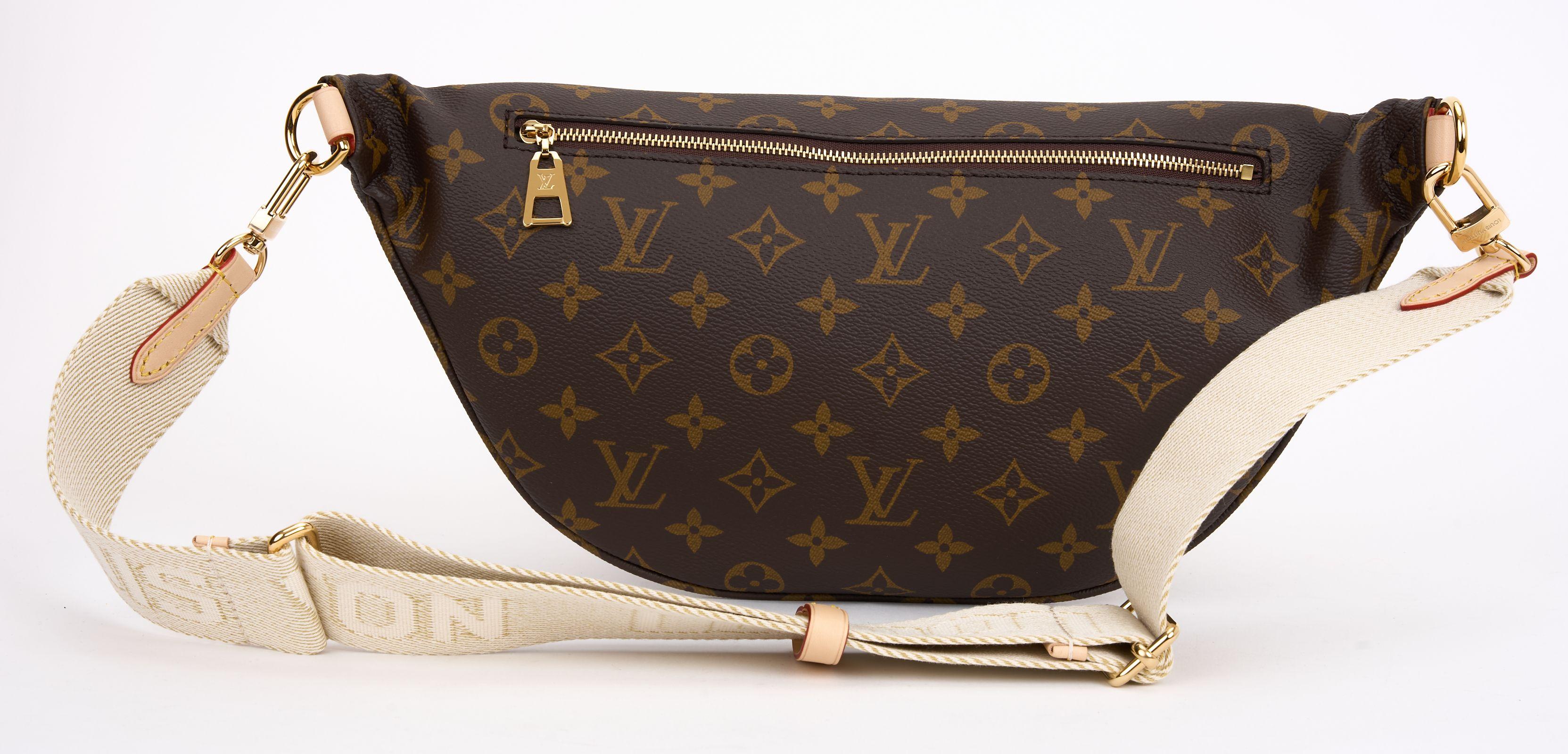 Louis Vuitton Monogram High Rise Bumbag In New Condition For Sale In West Hollywood, CA