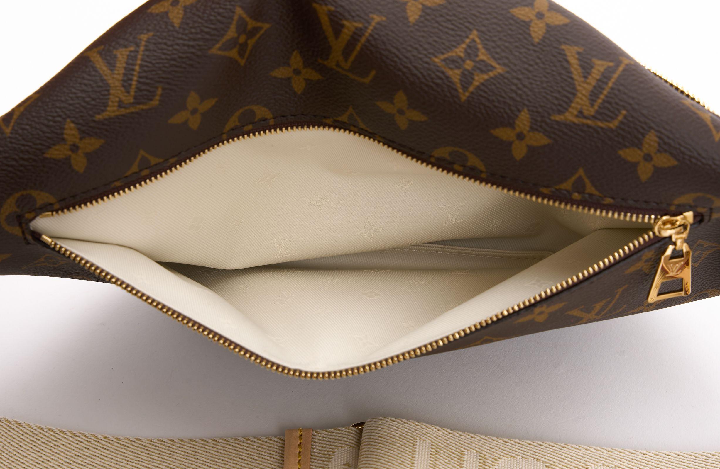 Louis Vuitton Monogram High Rise Bumbag For Sale 2