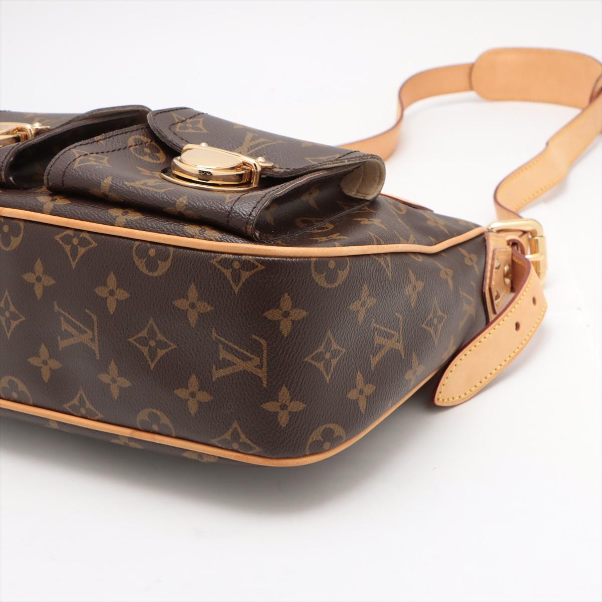 Women's Louis Vuitton Monogram Hudson GM Shoulder Bag For Sale