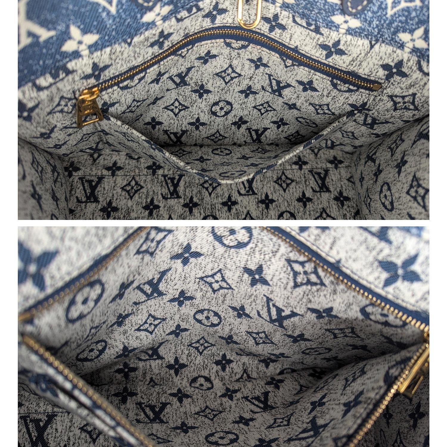 Louis Vuitton Monogram Jacquard Bleu Denim Onthego MM Tote For Sale 5