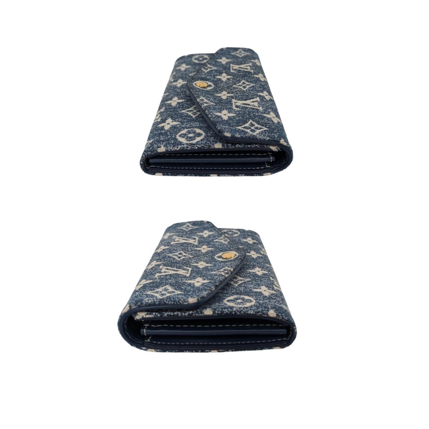 Louis Vuitton Monogram Jacquard Denim Sarah Wallet Bleu In Excellent Condition In Scottsdale, AZ
