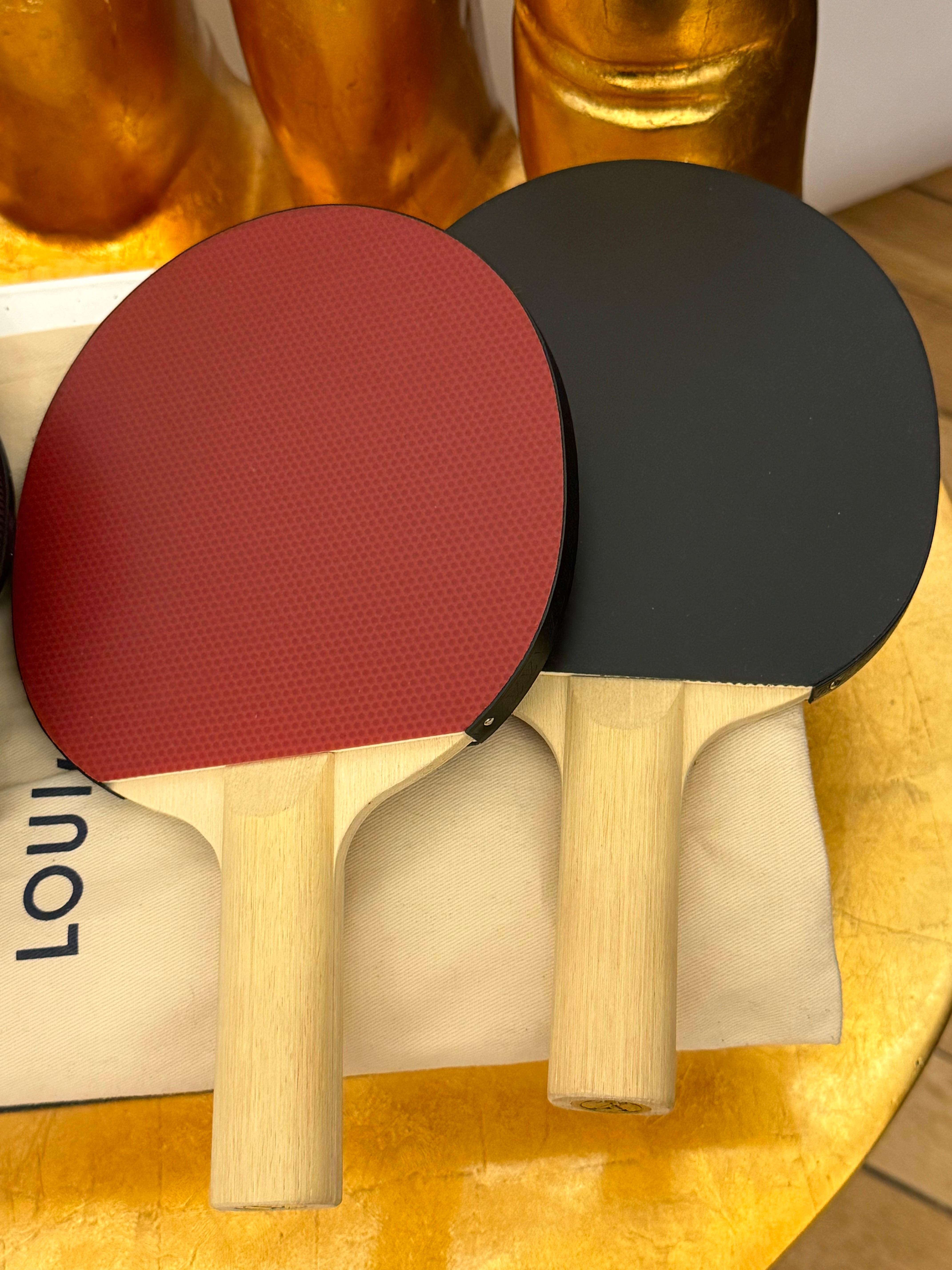 Louis Vuitton Monogram James Ping Pong Set graphit/ rouge im Angebot 12