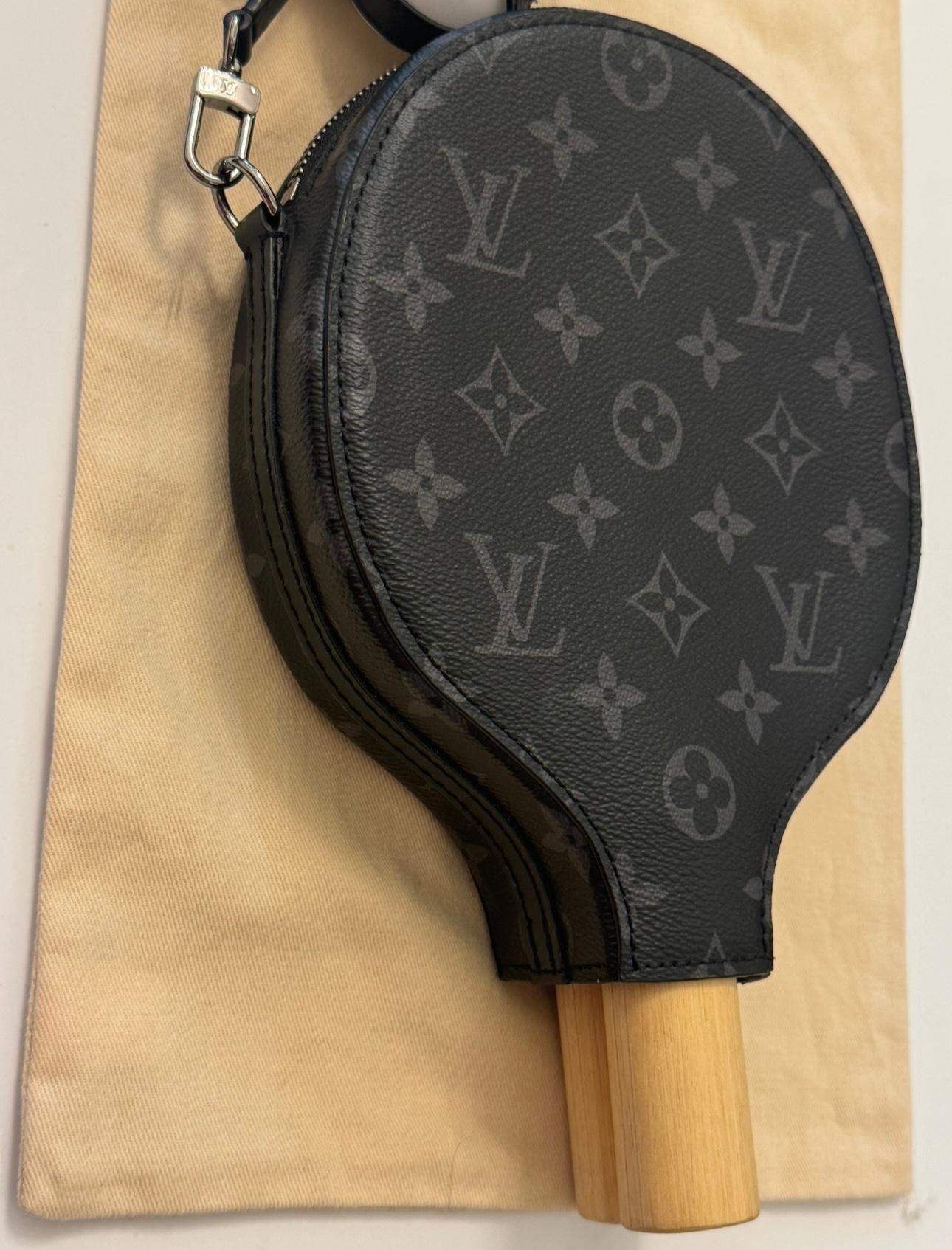 Louis Vuitton Monogram James Ping Pong Set graphit/ rouge im Angebot 3