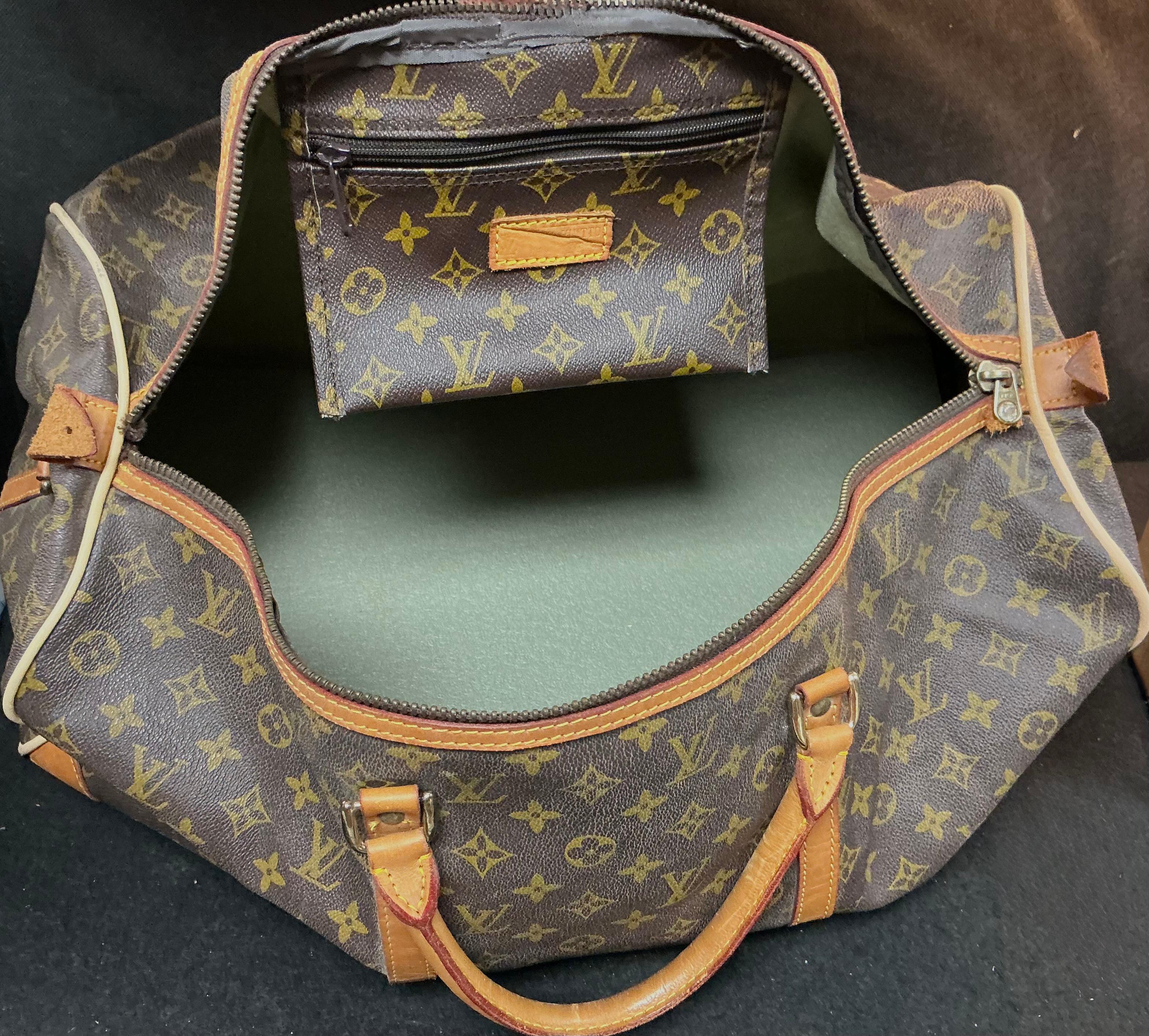 Louis Vuitton Monogram Keepall 20 Inch Duffle Bag Vintage (Französisch) im Angebot