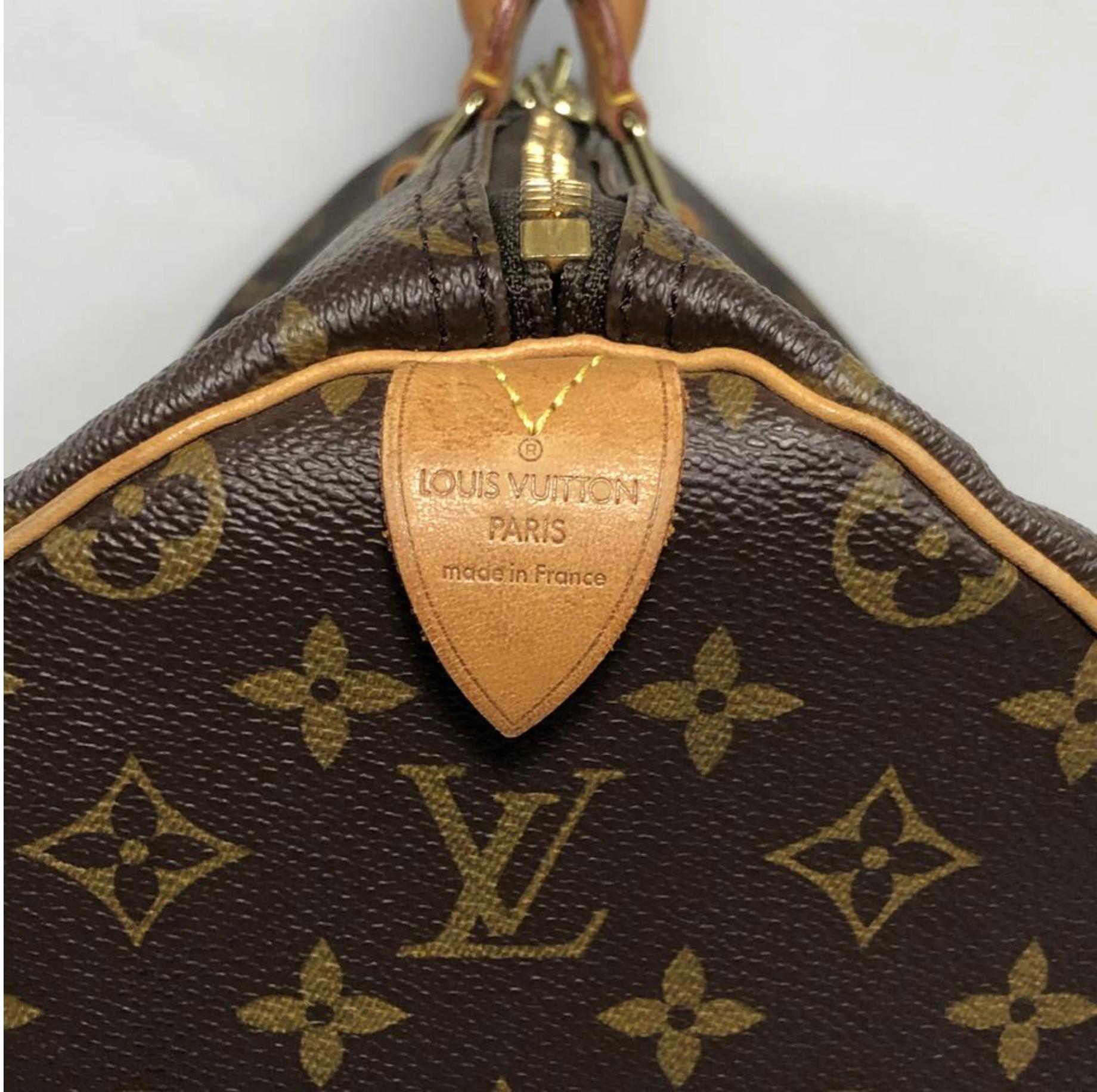  Louis Vuitton Monogram Keepall 50 Travel Bag In Good Condition For Sale In Saint Charles, IL