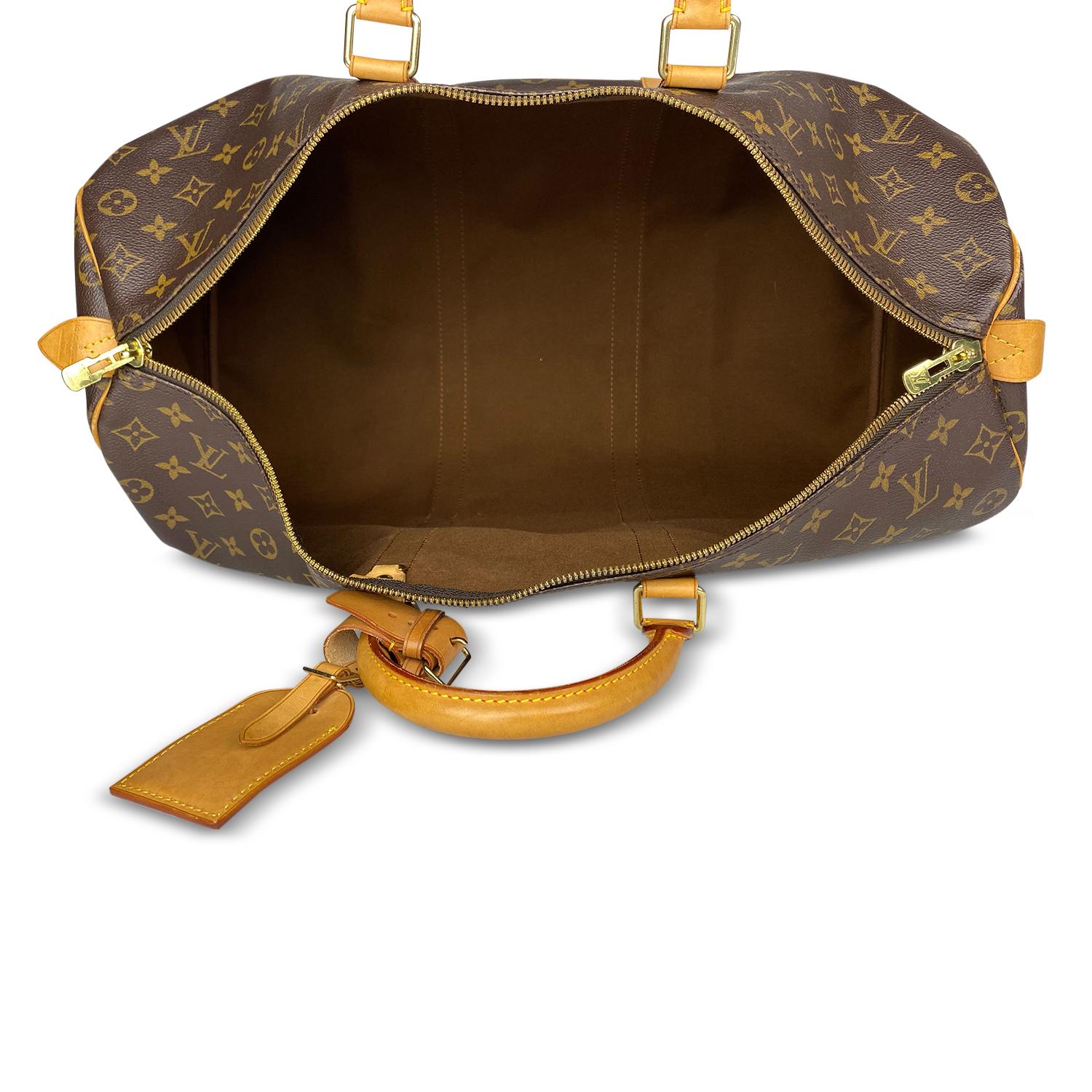 Women's or Men's Louis Vuitton Monogram Keepall 50 Weekend Bag For Sale