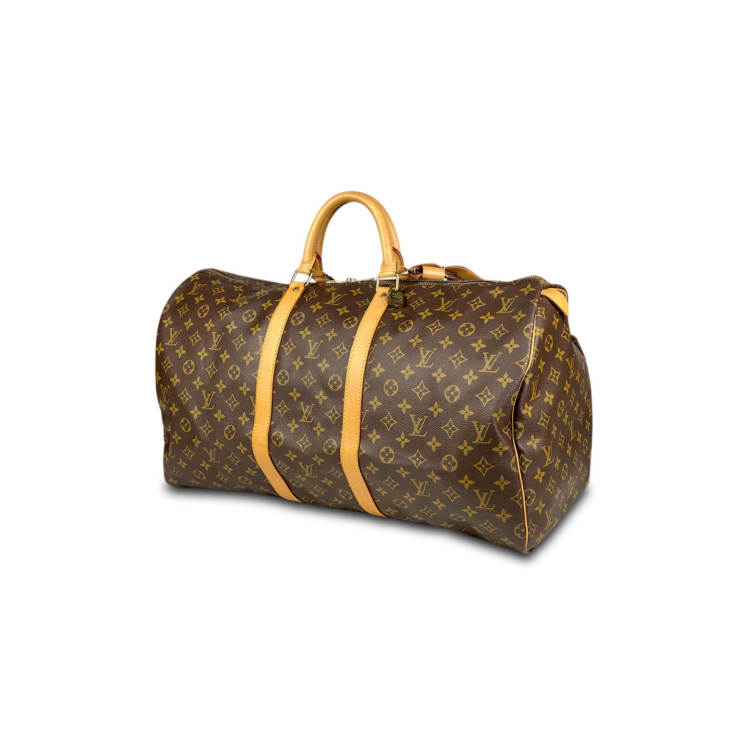 Louis Vuitton Monogram Keepall 55 In Good Condition For Sale In Sundbyberg, SE