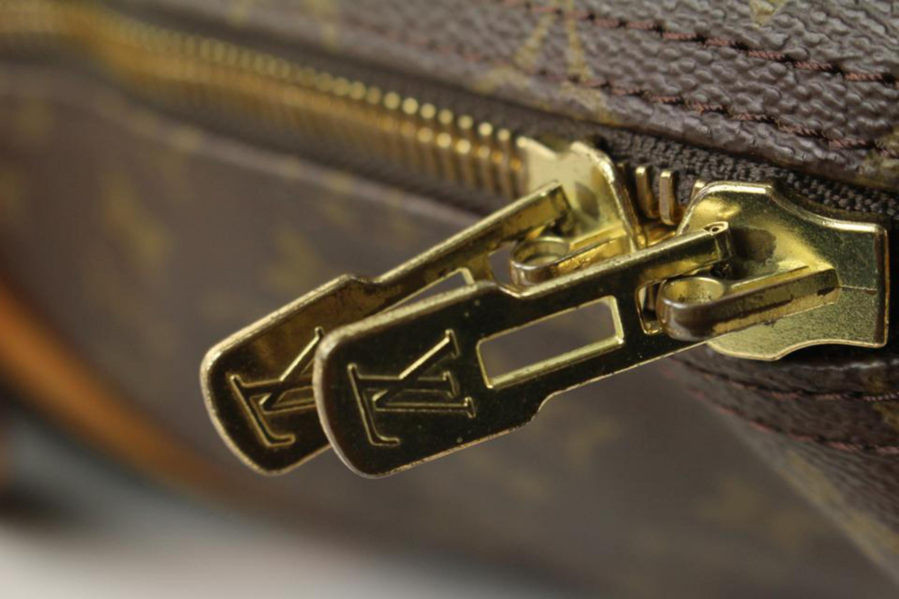 Louis Vuitton Monogram Keepall Bandouliere 55 Duffle with Strap 14lv17 In Good Condition In Dix hills, NY