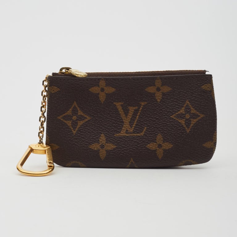 Louis Vuitton Vintage Brown Monogram Canvas Zip Compact Wallet For Sale at  1stDibs