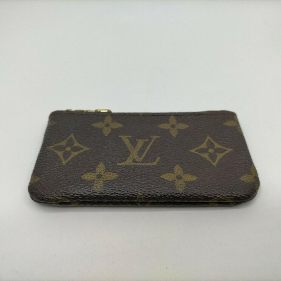 Louis Vuitton Monogram Key Pouch Pochette Cles 863486 In Good Condition In Dix hills, NY