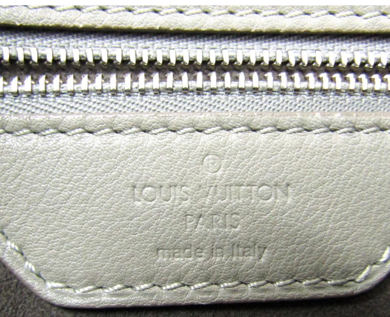 Women's Louis VUITTON Monogram Lambskin Antheia Ixia mm Grey, Very Good Condition